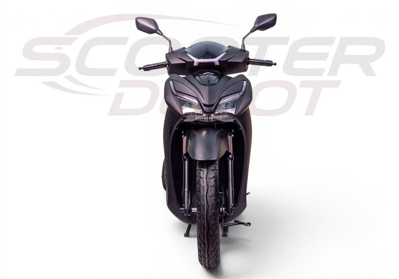 Vue 360° le scooter 125 TNT MOTOR XCS noir mat