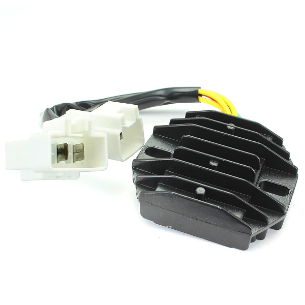 REGULATEUR DE TENSION ADAPT. SCOOTER PIAGGIO 125 VESPA LX 2010-2015. 125 FLY 2013-2017. 150 VESPA LX 2011-2013. 150 VESPA GTS 2014-2015 (OEM : 58204R)
