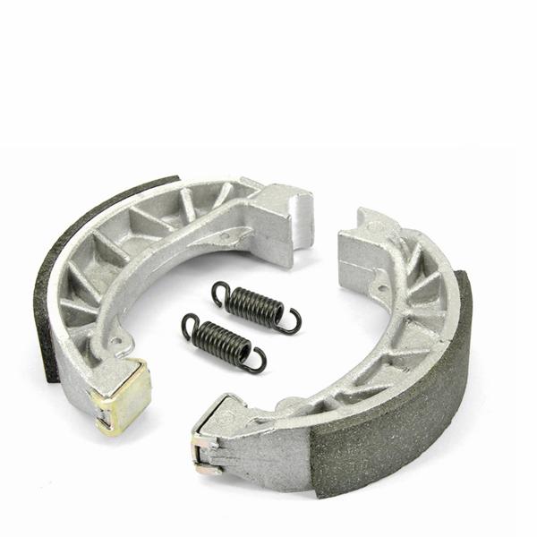 MACHOIRE DE FREIN ARRIERE ADAPT. PIAGGIO 50 ZIP 2T / 50-125 VESPA LX / TYPHOON / NRG /  LIBERTY / GILERA 50 STALKER / RUNNER (Ø110 X 25) (OEM: 82907R)