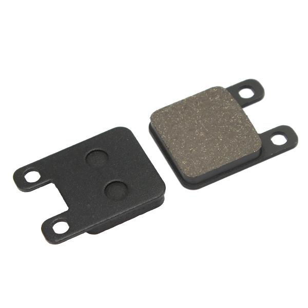 PLAQUETTE DE FREIN SCOOTER TNT ORIGINAL ADAPT. DERBI 50 SENDA AV / PEUGEOT 50 SPEEDFIGHT 1 1996> AV. TKR / LUDIX (AJP) AV / MBK 50 X-POWER 2004> AR. X-LIMIT 2004> AR / YAMAHA 50 TZR 2004> AR. DTR 2004