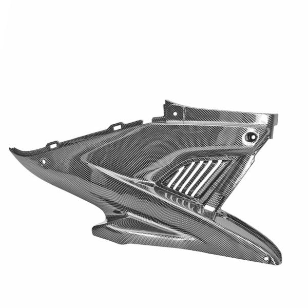 CAPOT MOTEUR DROIT ADAPT. MBK NITRO / YAMAHA AEROX IMITATION CARBONE