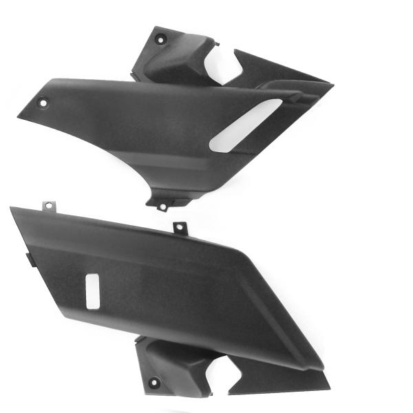 PROTEGE MARCHE PIEDS DROIT ET GAUCHE ADAPT X MAX 125-250CC 2006-2010 (LA PAIRE) (OEM: 1B9-F7486-00-00 + 1B9-F7487-00-00)