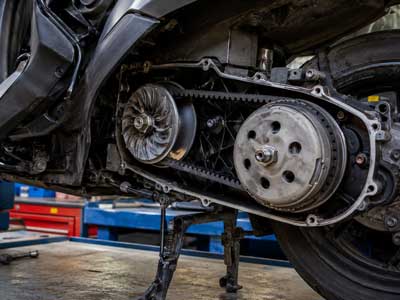 Transmission CVT scooter courroie variateur chaleur été canicule