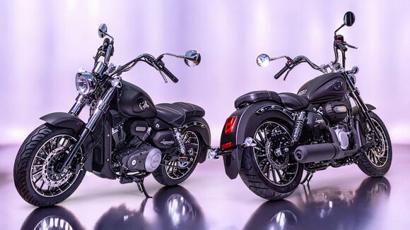 Moto 125cc MAGPOWER V-LEGENDERS noir mat – vue arriere