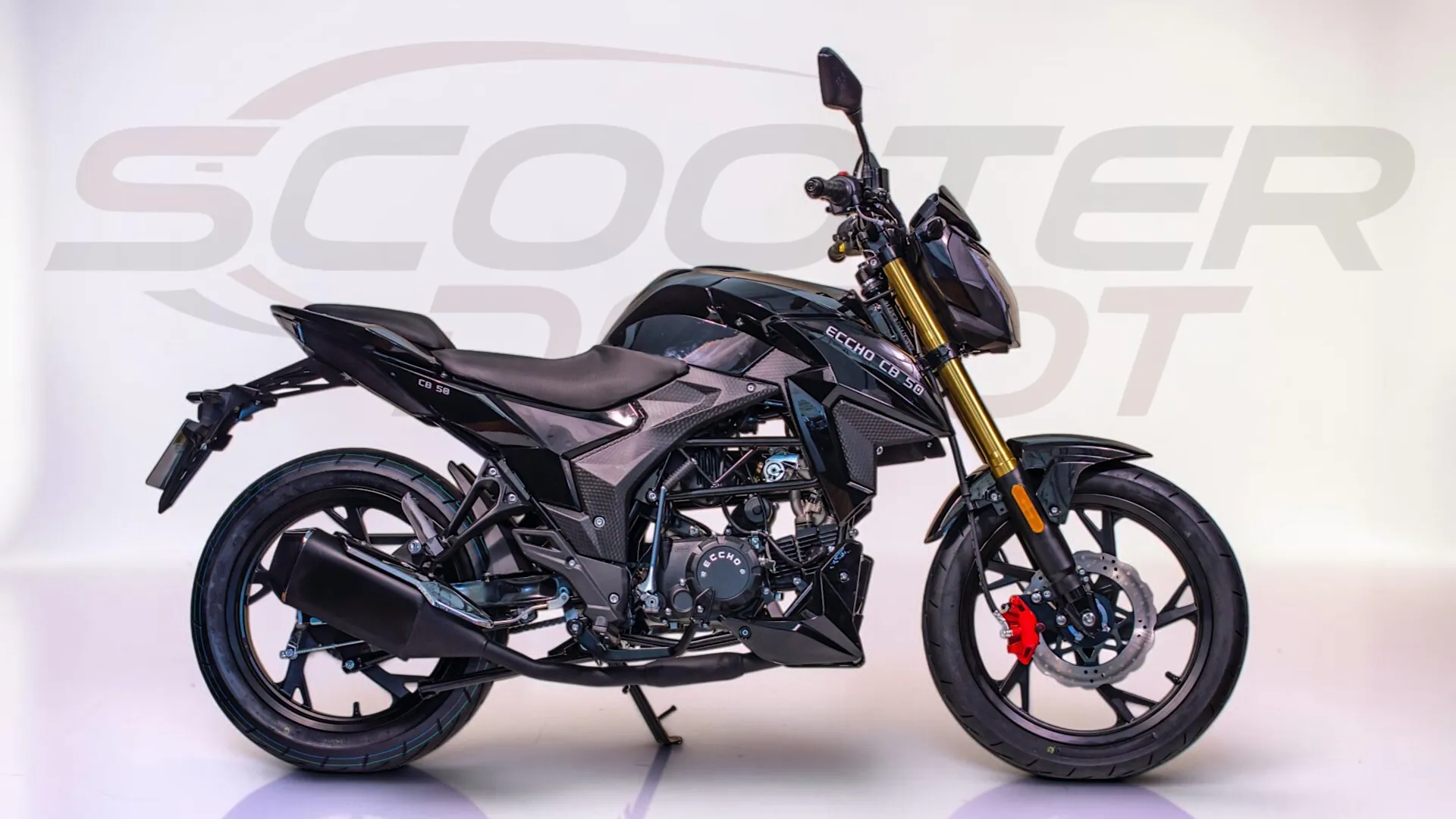 ECCHO CB 50 BLACK 2027 – Moto 50cc basse, légère, et Full LED