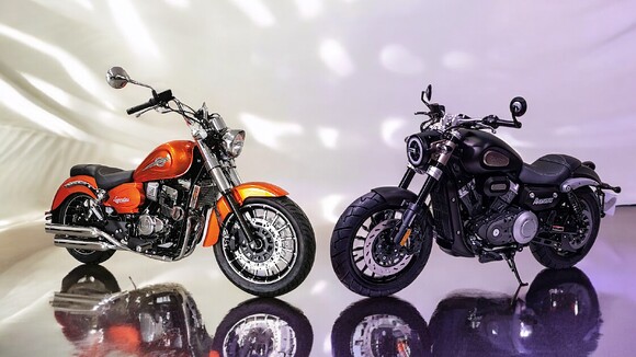 Les motos customs