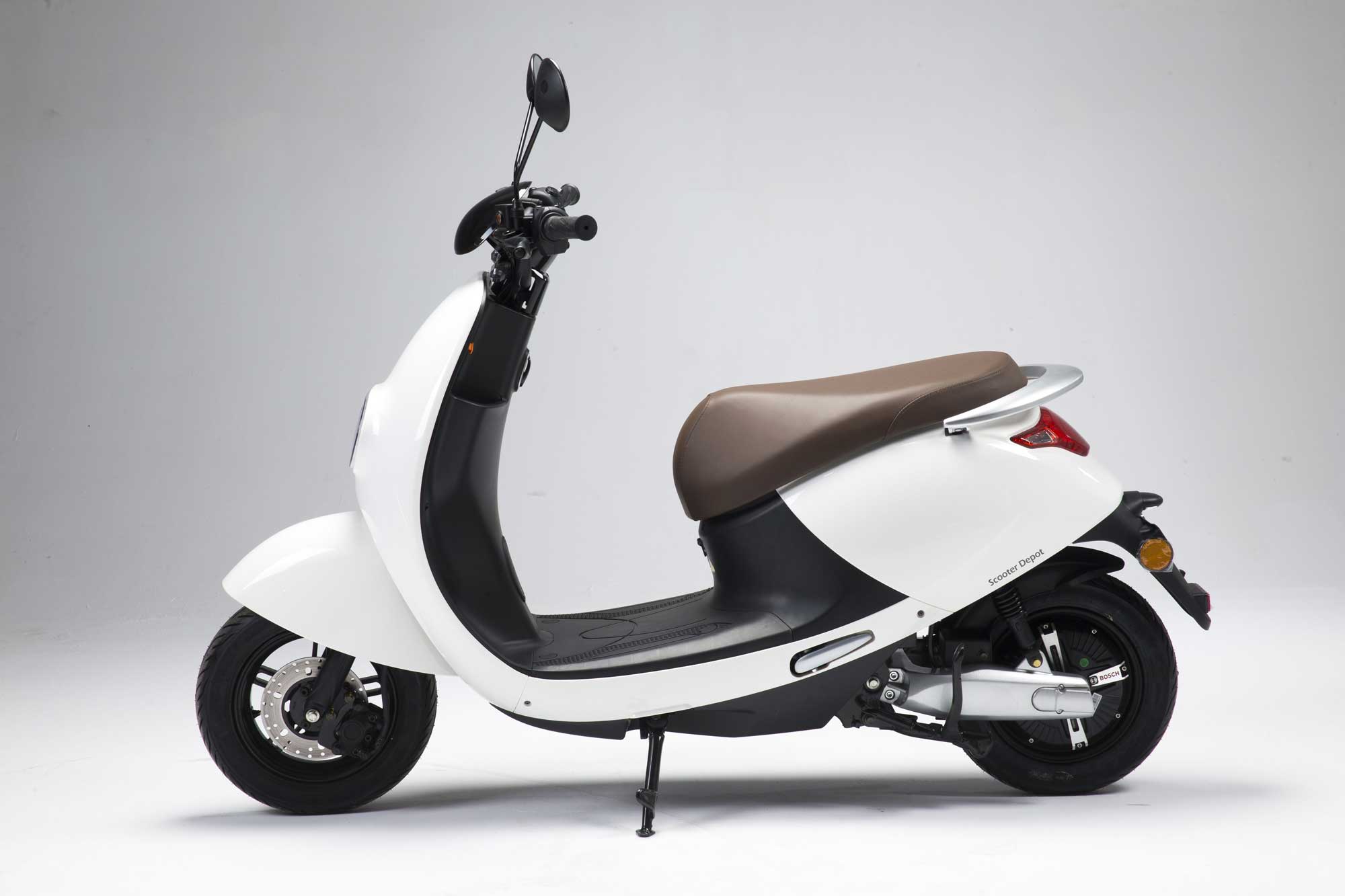 SCOOTER ELECTRIQUE LVNENG S3 60V 24AH CREME