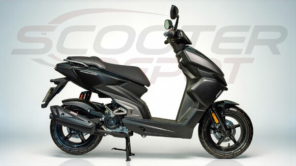Scooter 50cc TNT MOTOR STREETMAX noir – vue droite