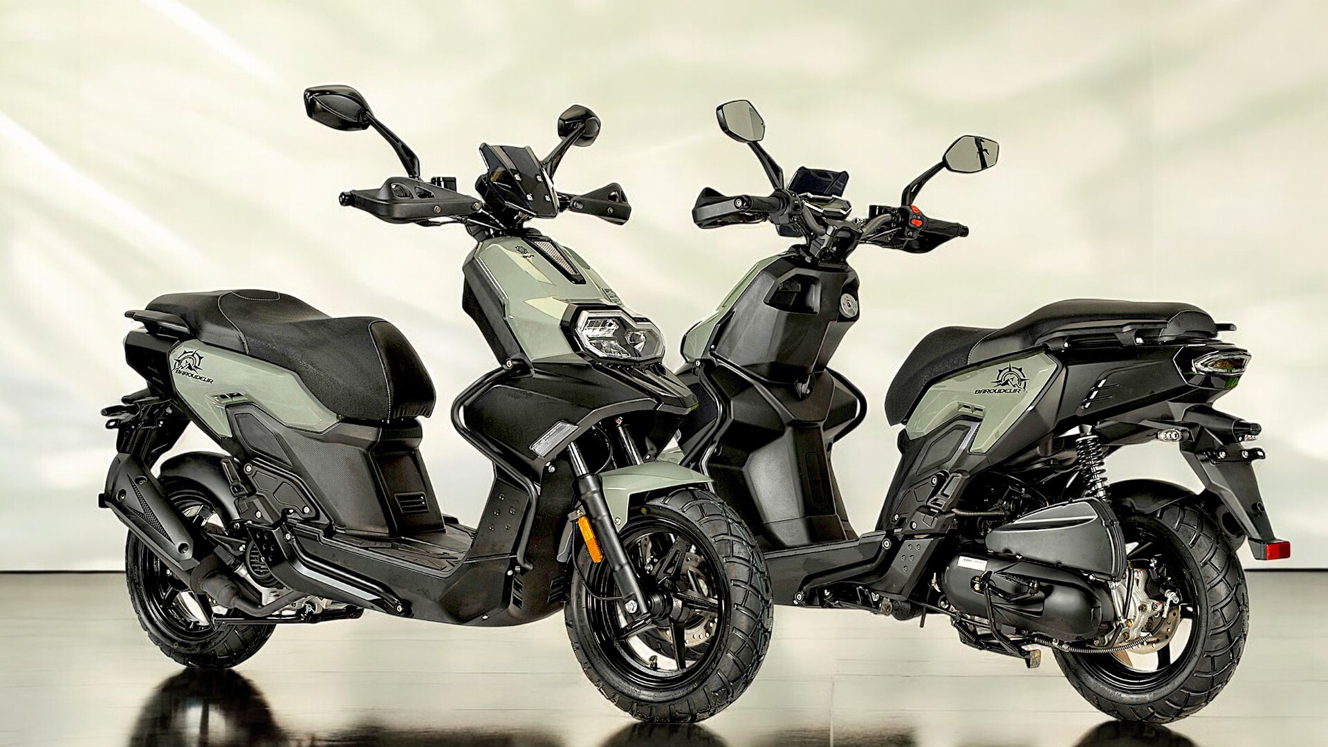 Scooter 50cc TNT MOTOR ESCAPE 4 Temps - Série Baroudeur 12'', Injection EFI E5+, Vert Sauge - Modèle 3608670737133