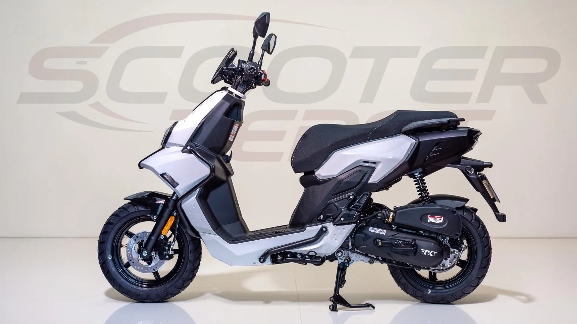 TNT MOTOR ESCAPE 50 Blanc : Scooter urbain blanc style naked 