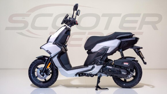 Scooter 50cc TNT MOTOR ESCAPE blanc – vue gauche