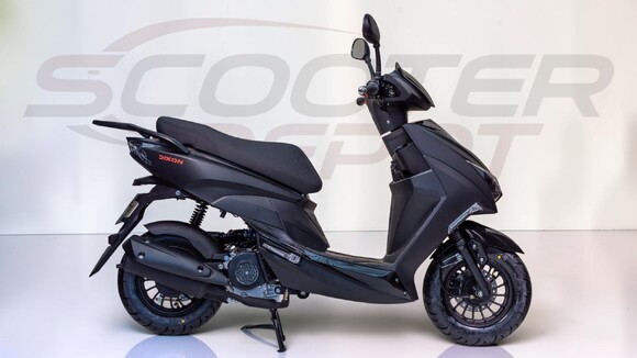 Scooter 50cc TNT MOTOR DIXON 10 pouces noir 2026 – vue droite
