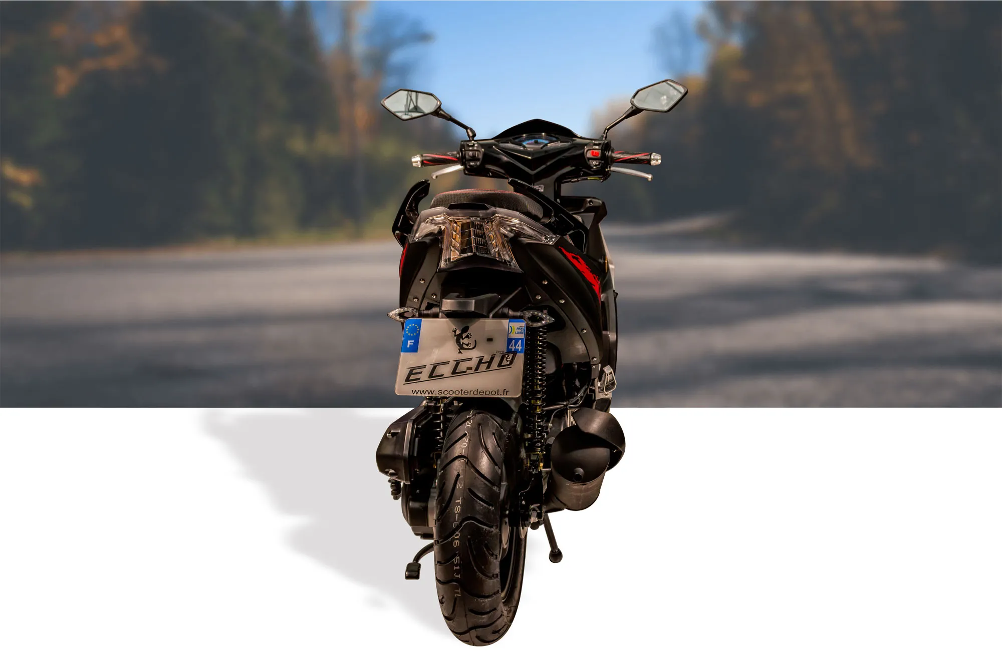 ECCHO FAST BLACK II – Le scooter 50 sportif au style racing