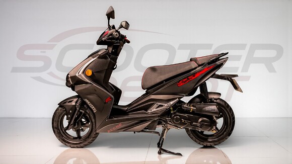 Scooter 50cc ECCHO FAST BLACK II noir mat et rouge  – vue gauche