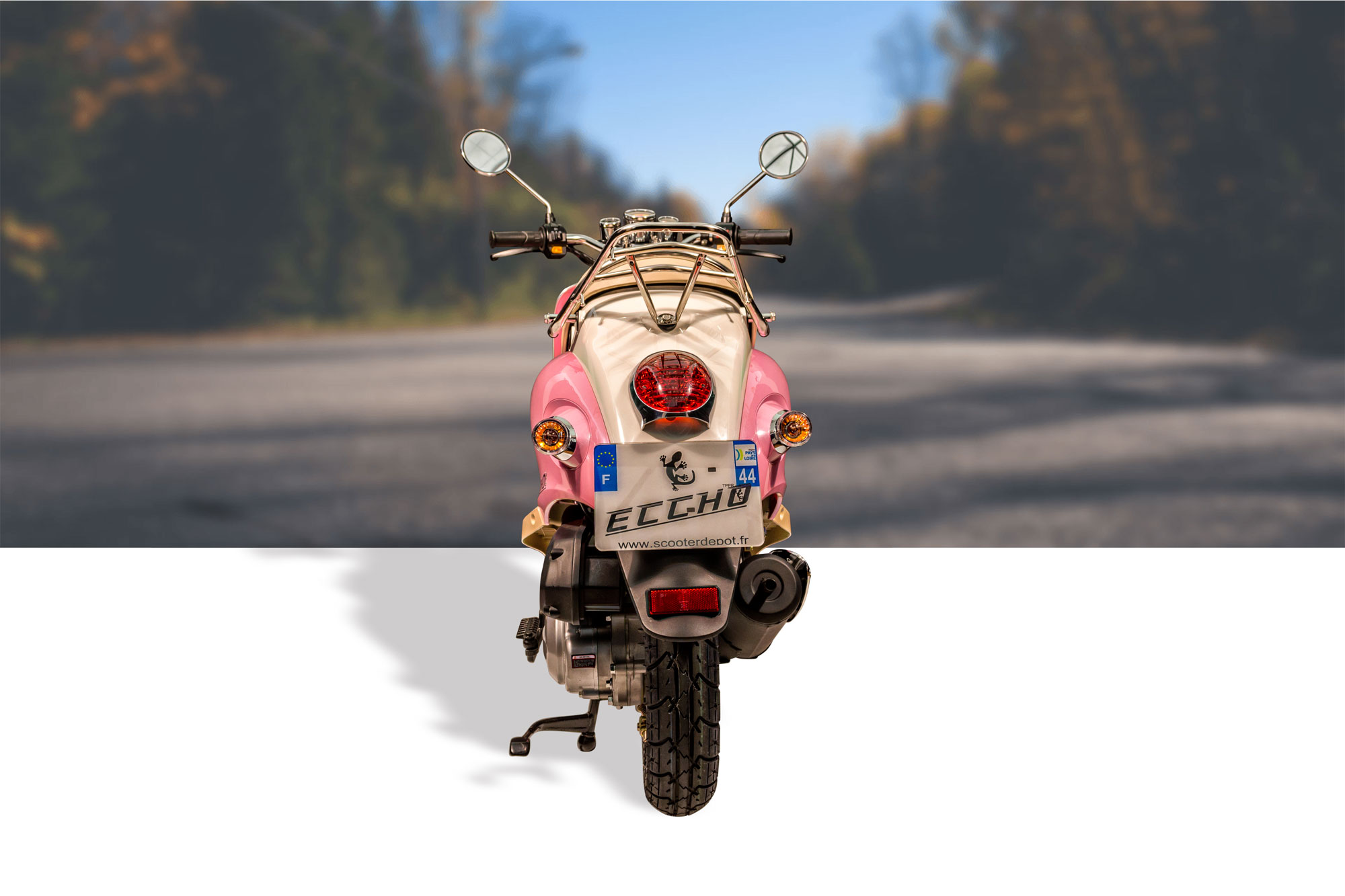 Scooter 50cc ECCHO RETRO Rose - Le scooter bon à croquer