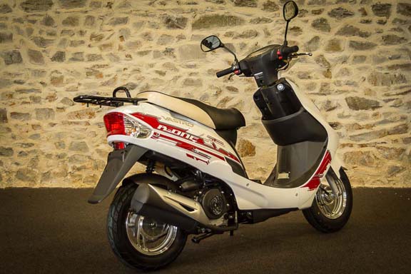 Scooter 50 Vastro R-ONE BLANC