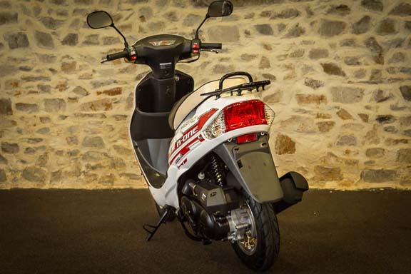 Scooter 50 Vastro R-ONE BLANC