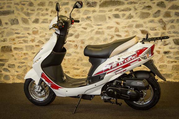 Scooter 50 Vastro R-ONE BLANC