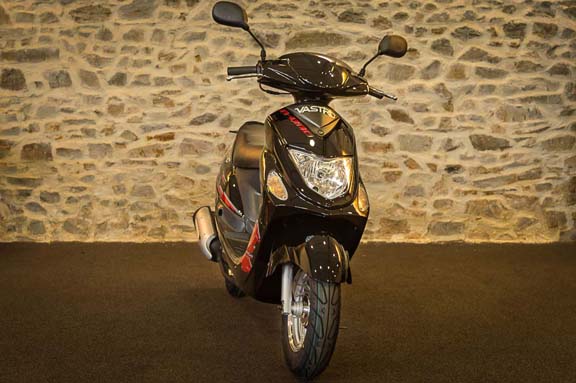 Scooter 50 Vastro R-ONE