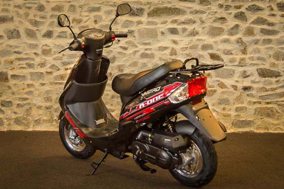 Scooter 50 Vastro R-ONE