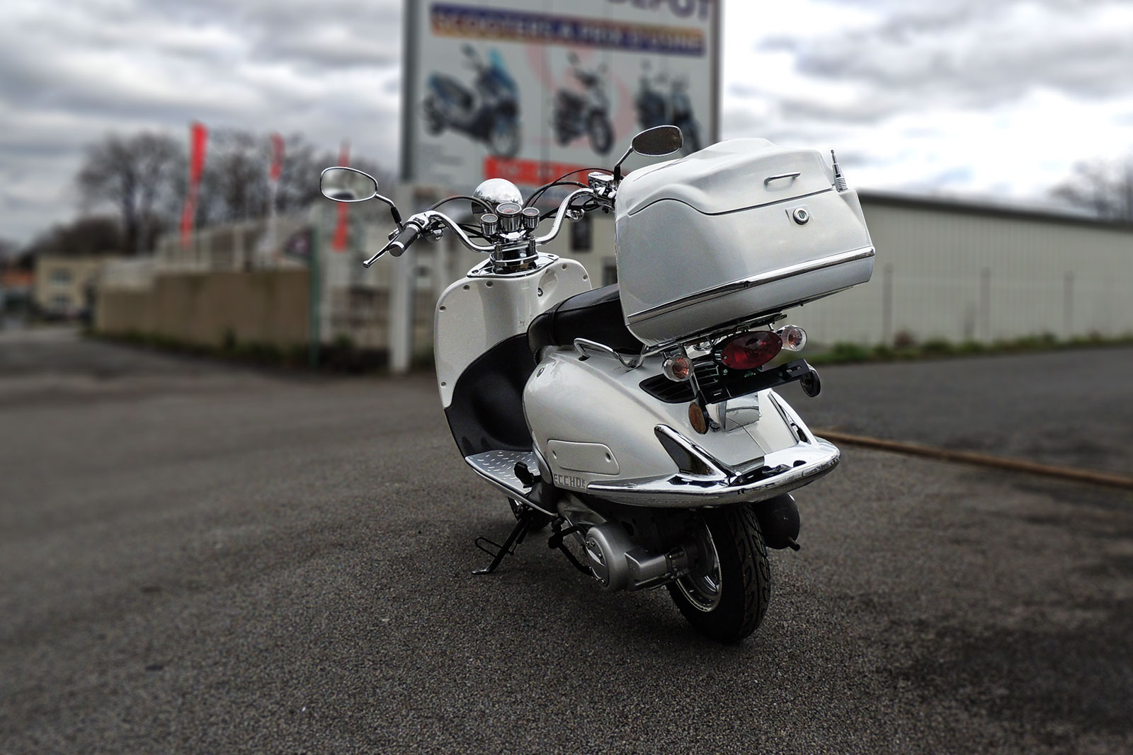 SCOOTER 125 CHOUPETTE EFI WHITE SERIES