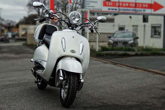 Scooter 125 Eccho La Choupette White Series -EFI