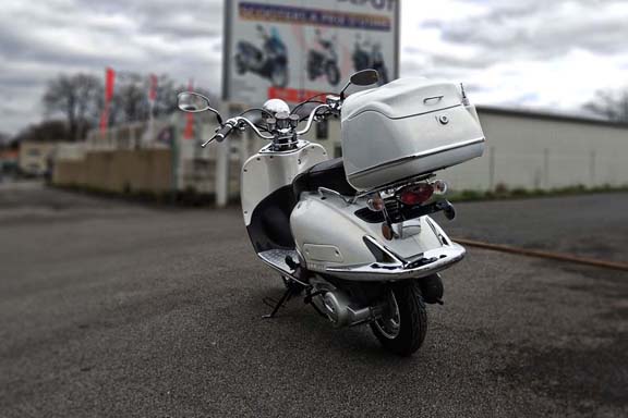 Scooter 125 Eccho La Choupette White Series -EFI