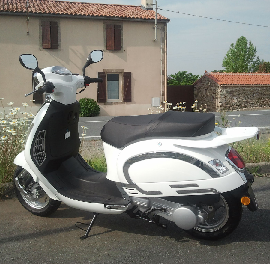 SCOOTER 125CC EAGLE WING ROUGE