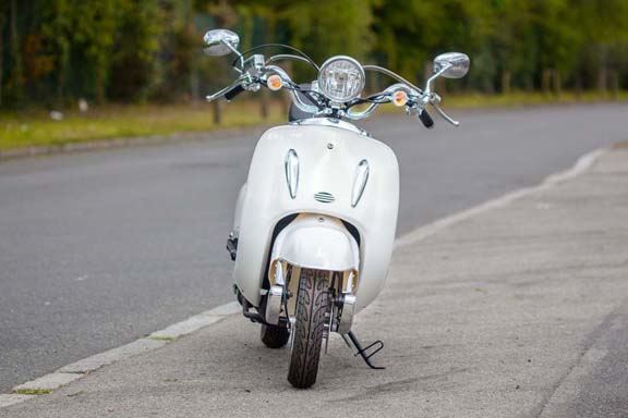 Scooter 50 Eccho La Choupette White Series