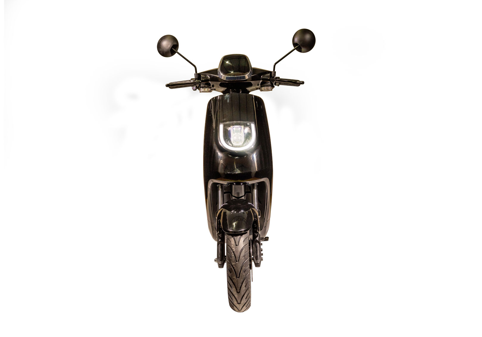 Vue 360° le scooter électrique E-CITY-01 noir